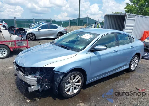 2015 Chrysler 200 Limited z USA, uszkodzony, nr VIN 1C3CCCAB5FN712574